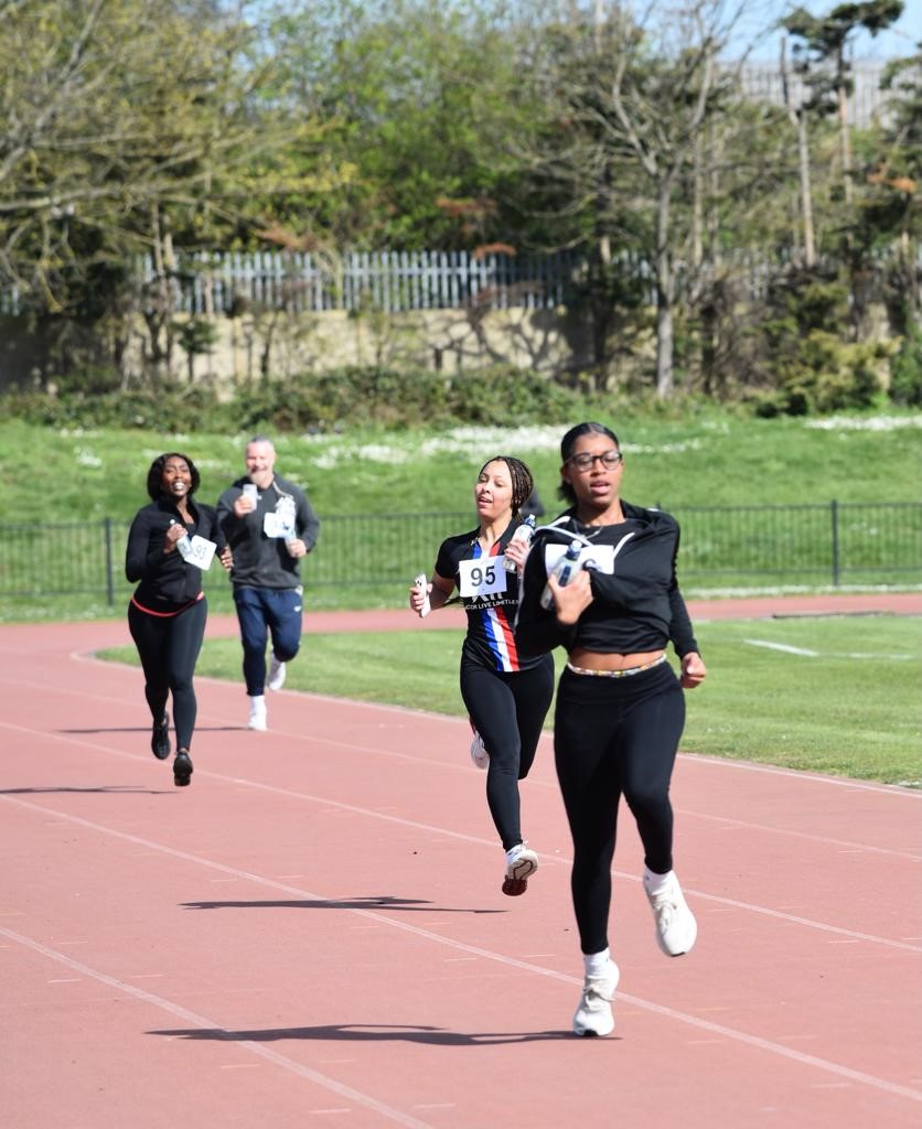 Runners at the Sarah Hammond fun run