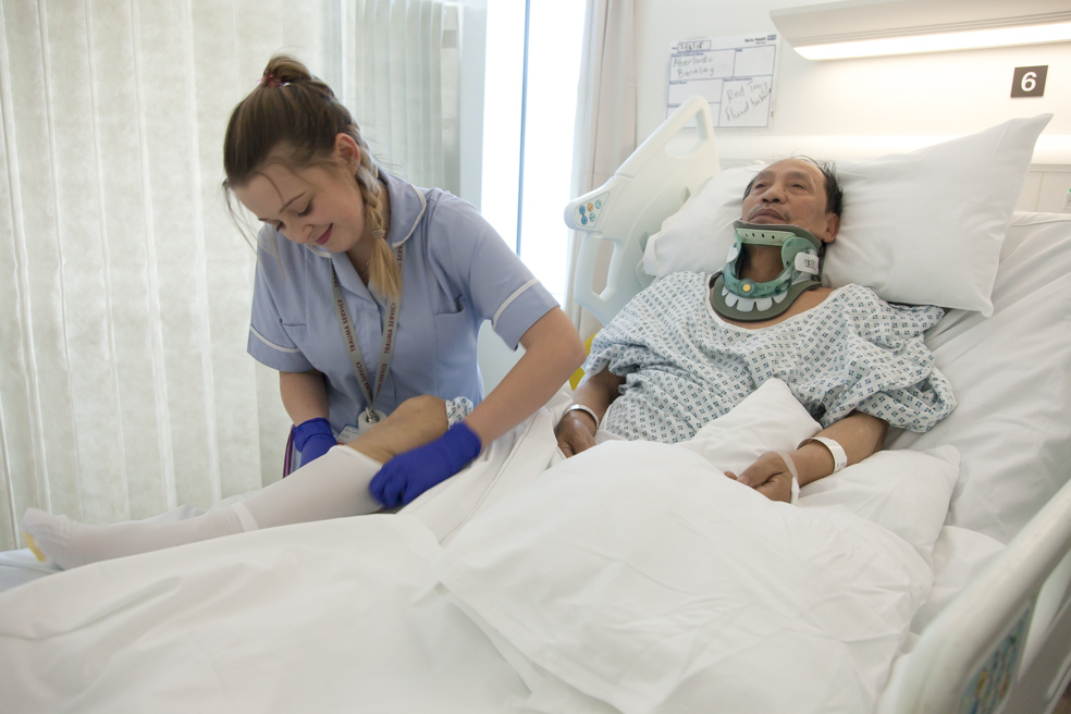 a trauma patient with a nurse